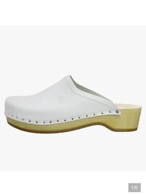 BERKEMANN Soft White Calfskin Clogs